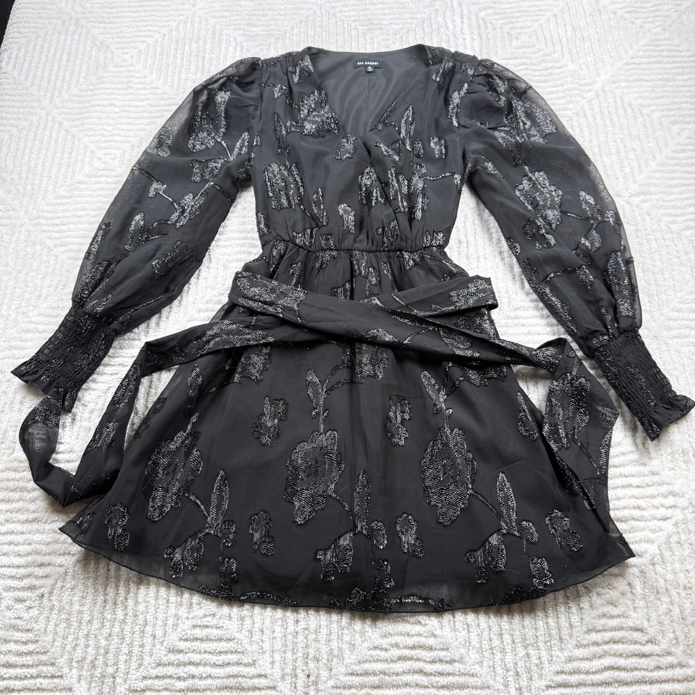 Blu Pepper Women's Dress Medium Black Floral Smocked Wrist Whimsigoth Dark Date
